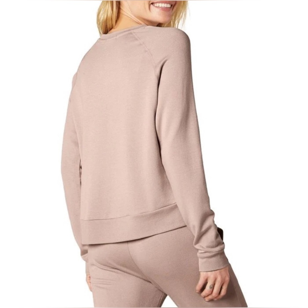 NWT Beyond Yoga Cozy Fleece™ Favorite Raglan Crew Sweatshirt - Picture 7 of 14